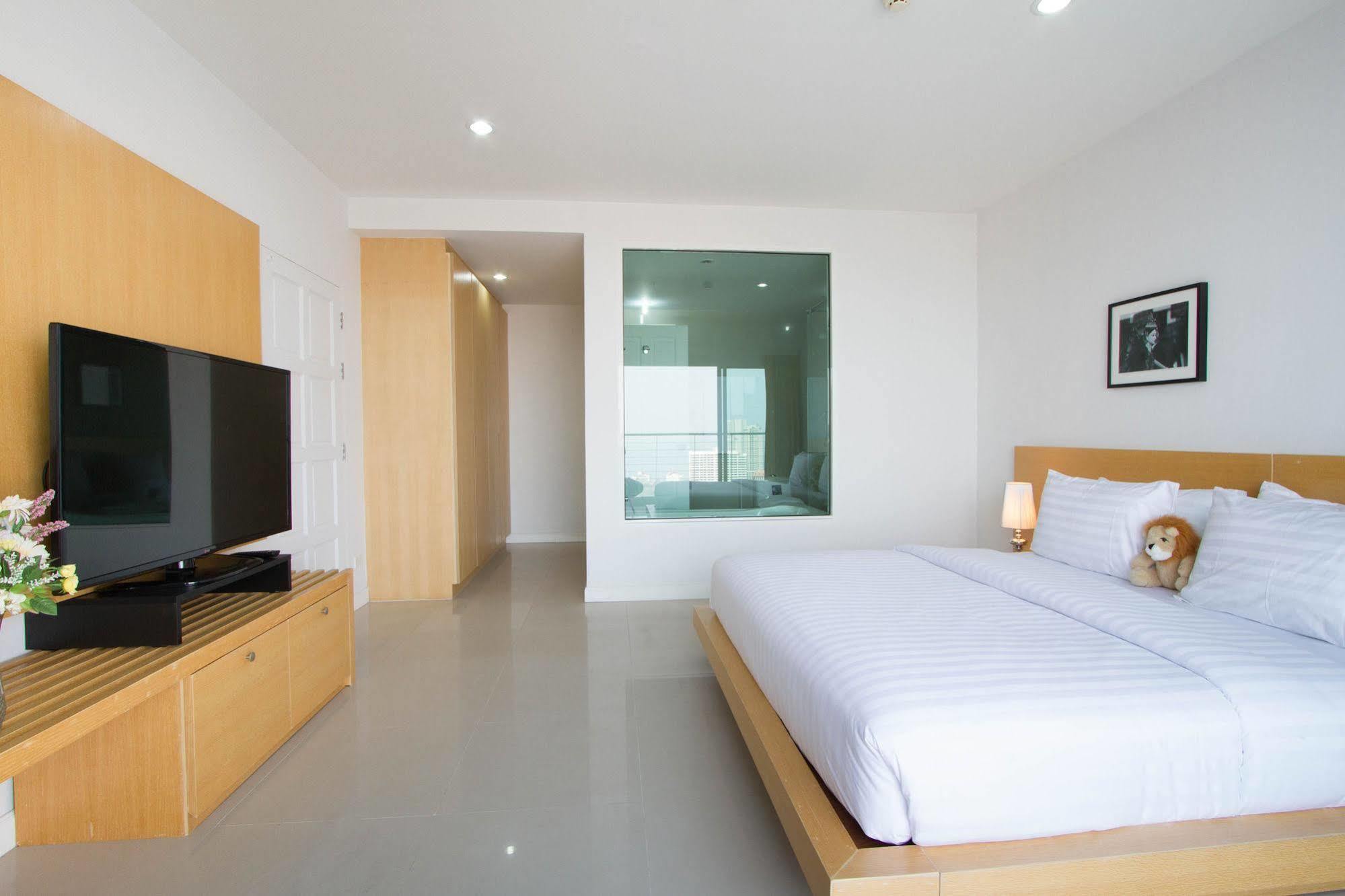 Ariva Royal Hill Pattaya Apartment Exterior photo