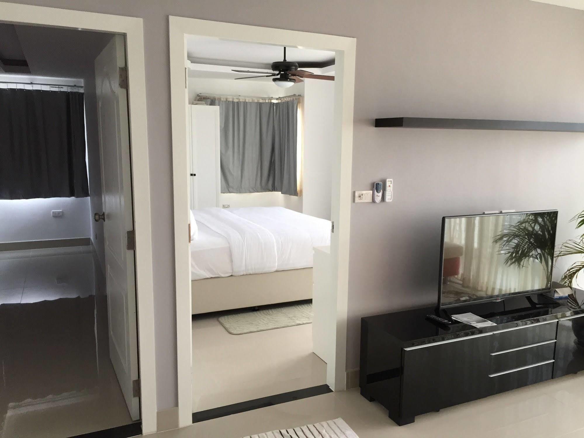 Ariva Royal Hill Pattaya Apartment Exterior photo